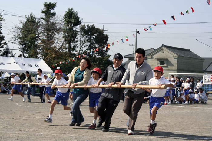 力を合わせて【本郷小学校運動会】