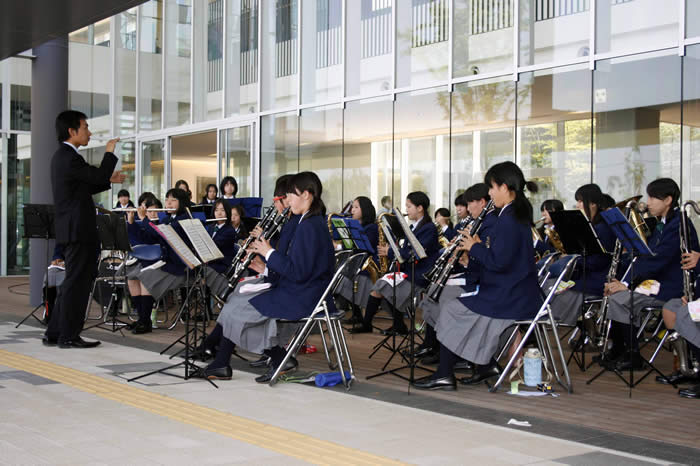 明治中学校吹奏楽部による演奏披露