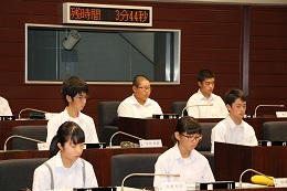 中学生模擬議会 中学生模擬議会