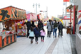 初市(ダルマ市)