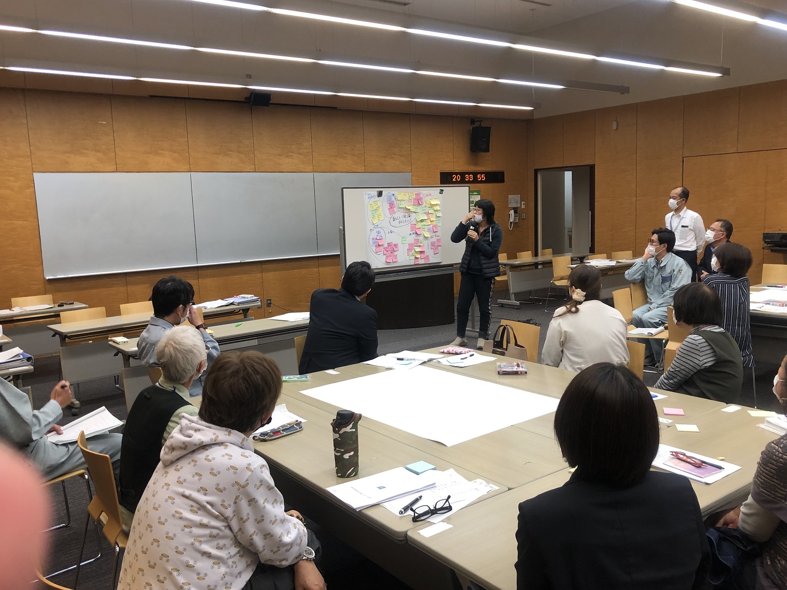 話し合いの結果発表の様子 話し合いの結果発表の様子