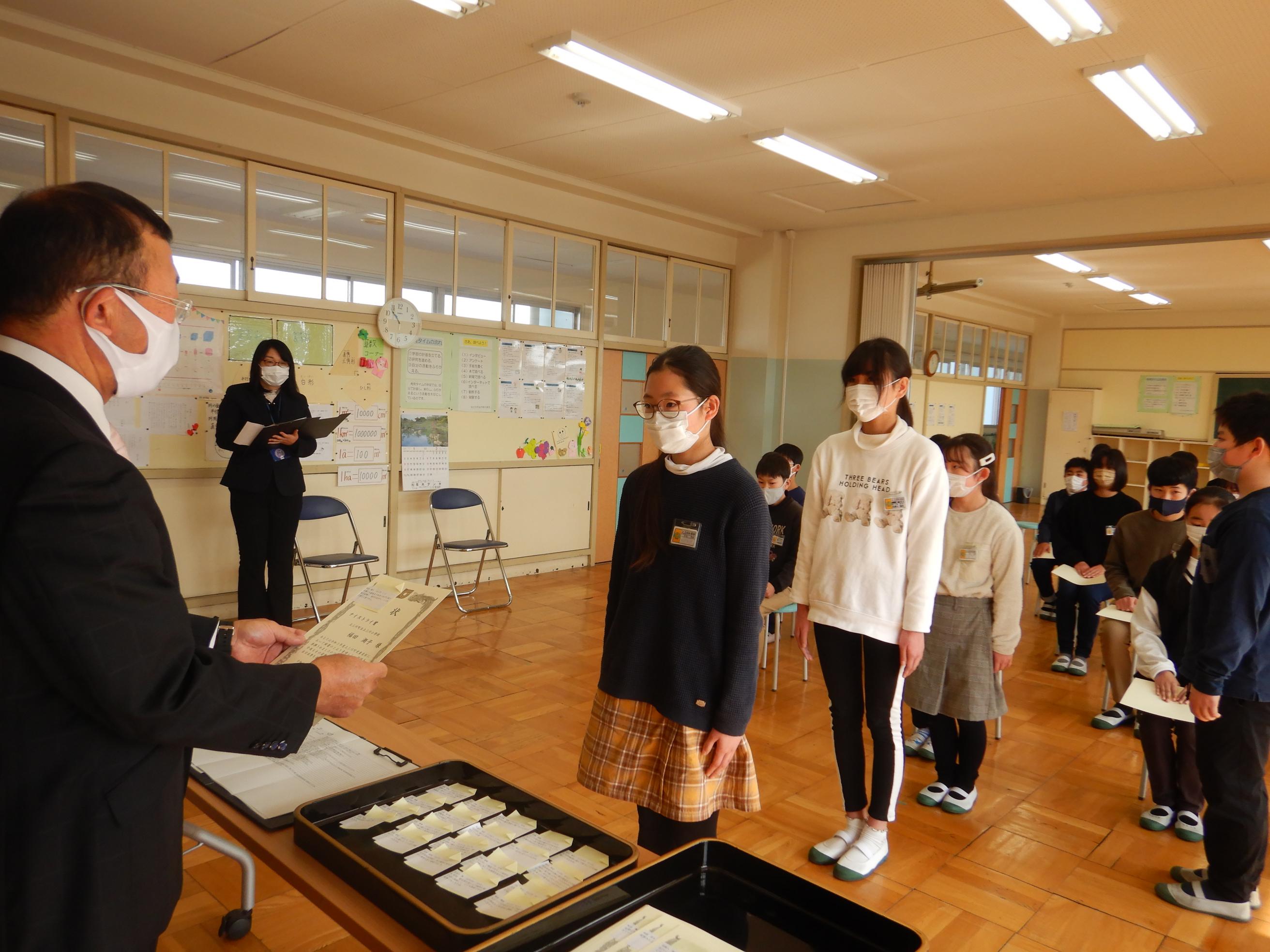上3 上3