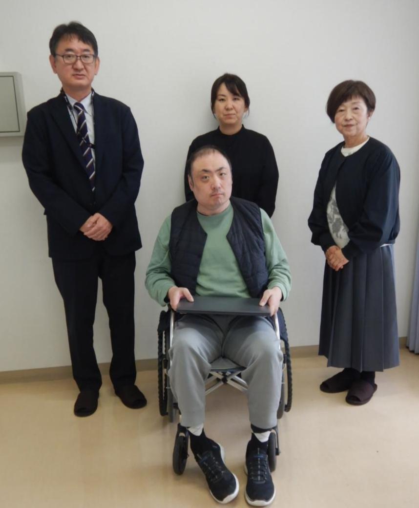 (株)バンテックPC寄附写真 (株)バンテックPC寄附写真